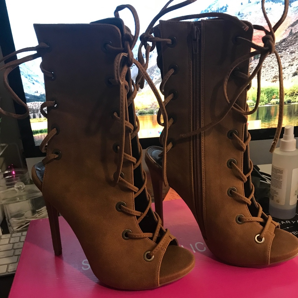 Caprice Chestnut Heals